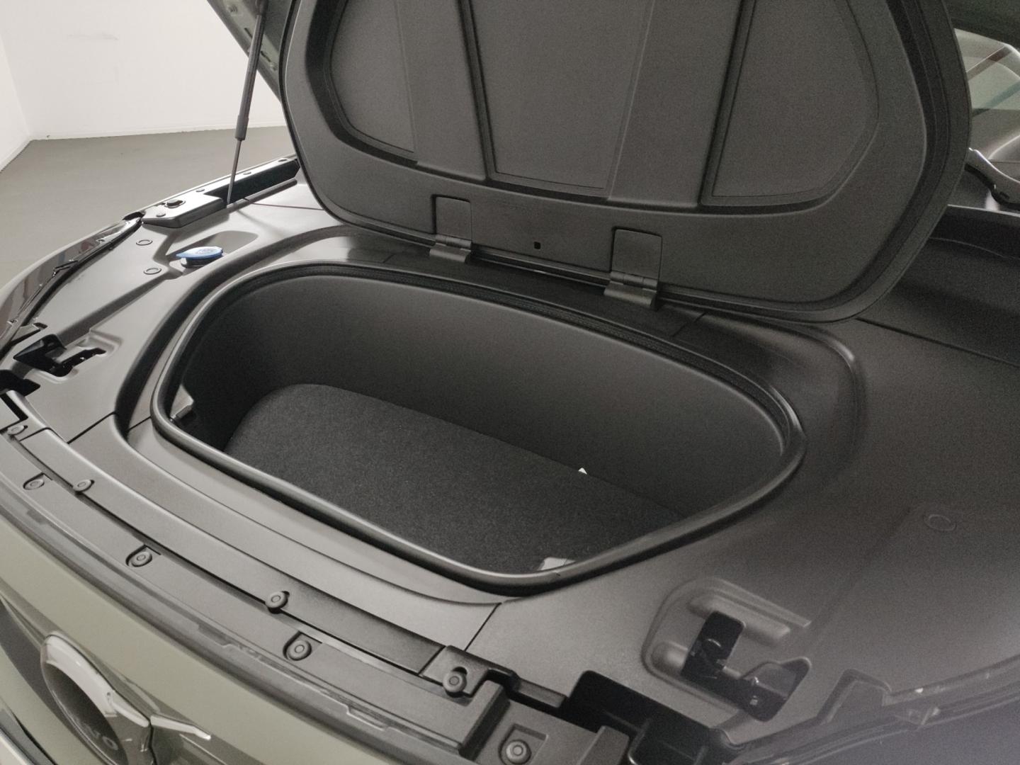 Volvo EX40
