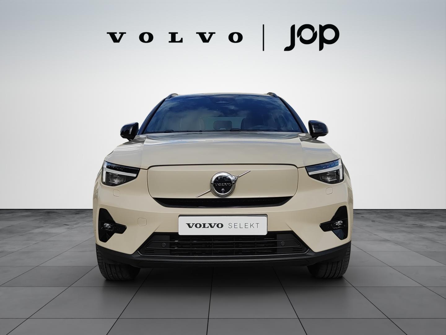 Volvo EX40