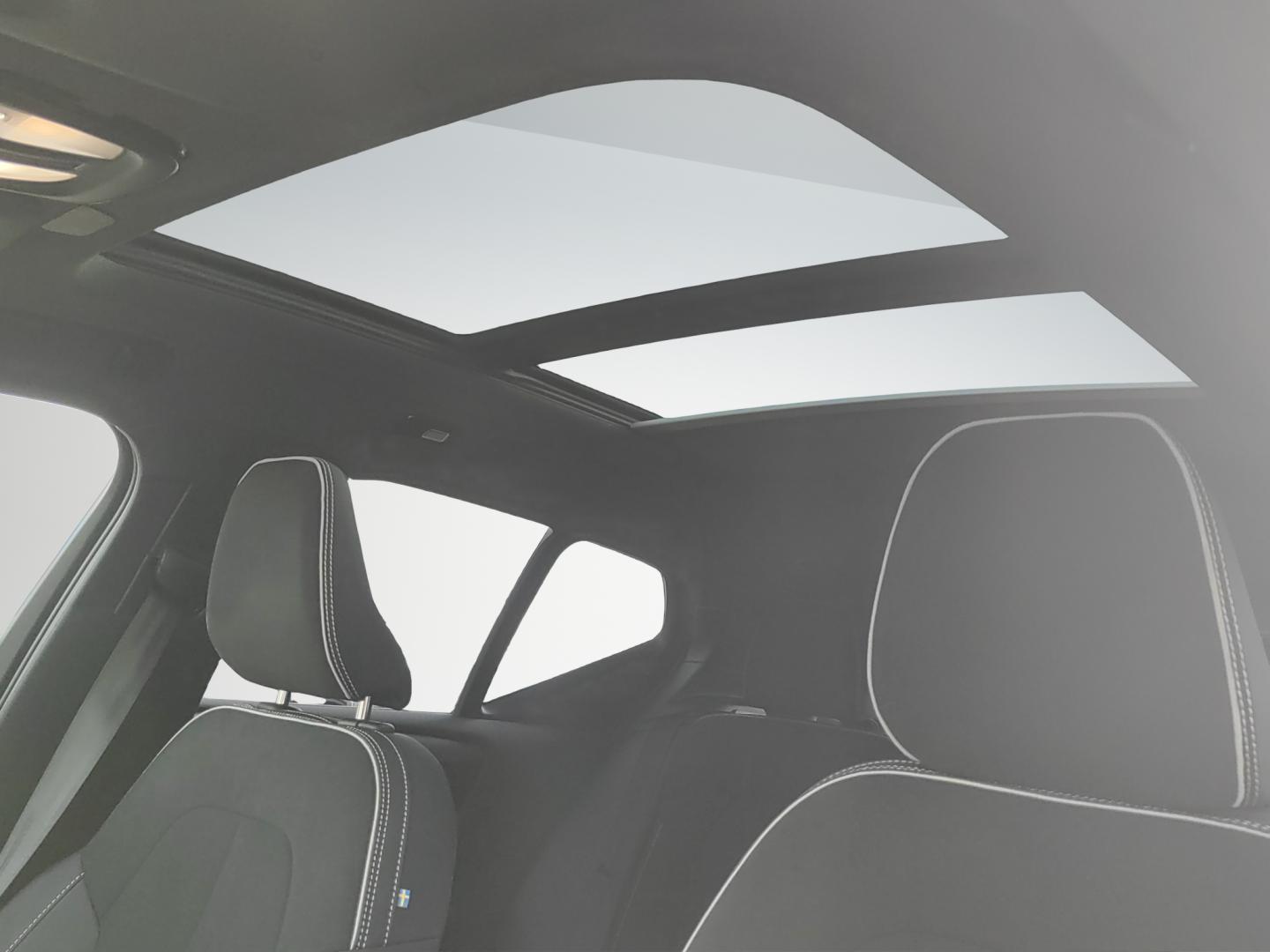 Volvo EX40