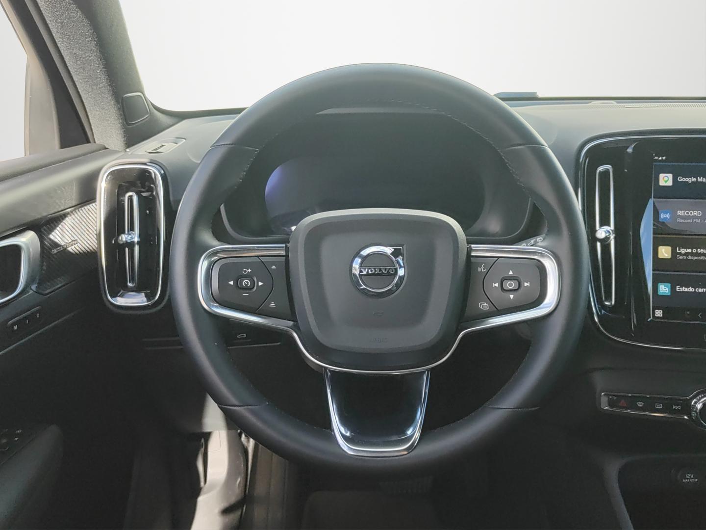 Volvo EX40