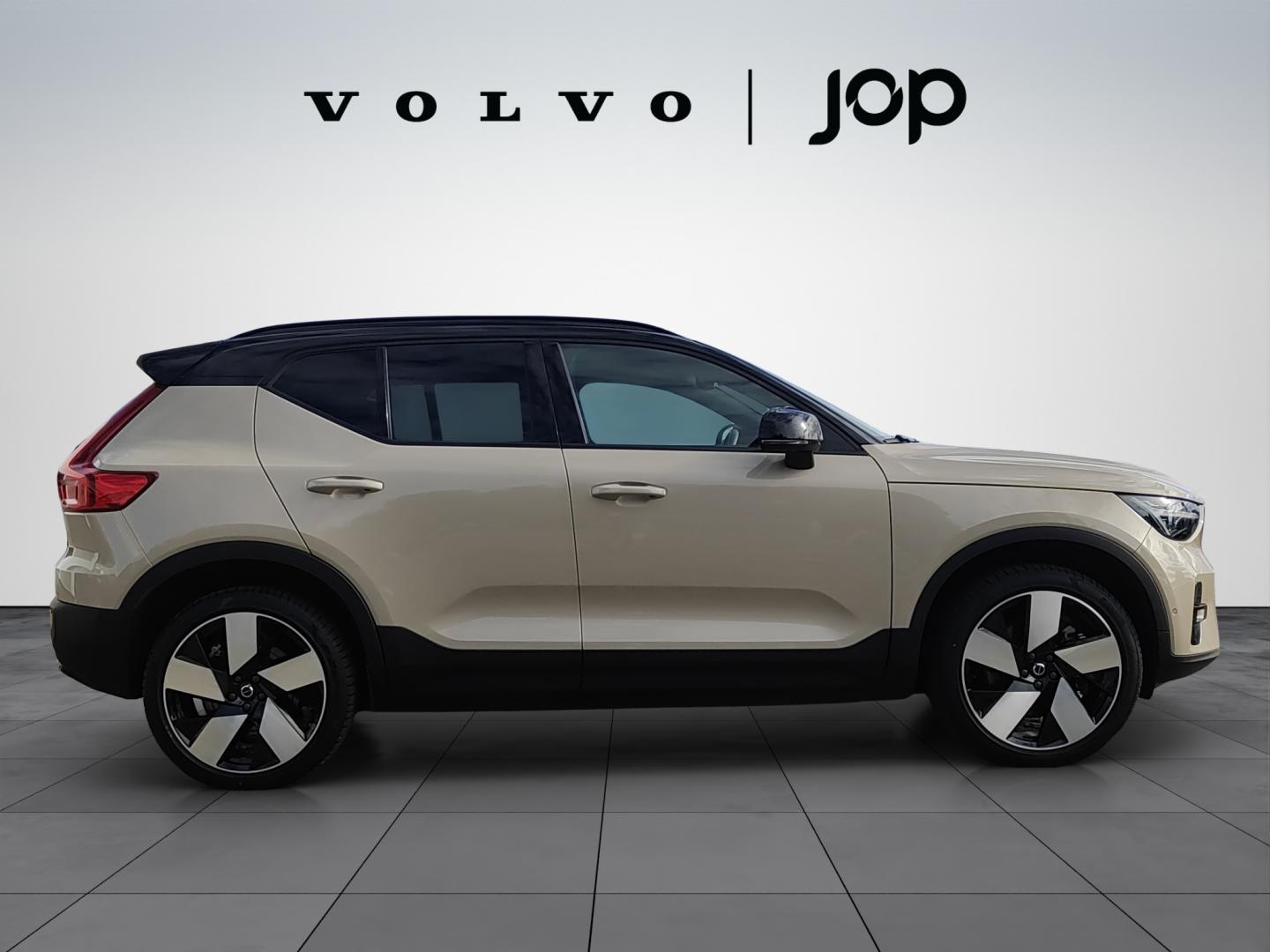 Volvo EX40