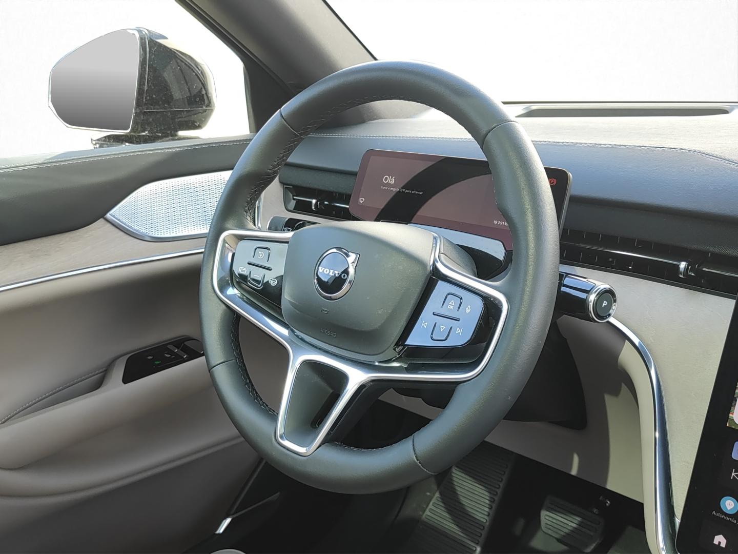 Volvo EX90