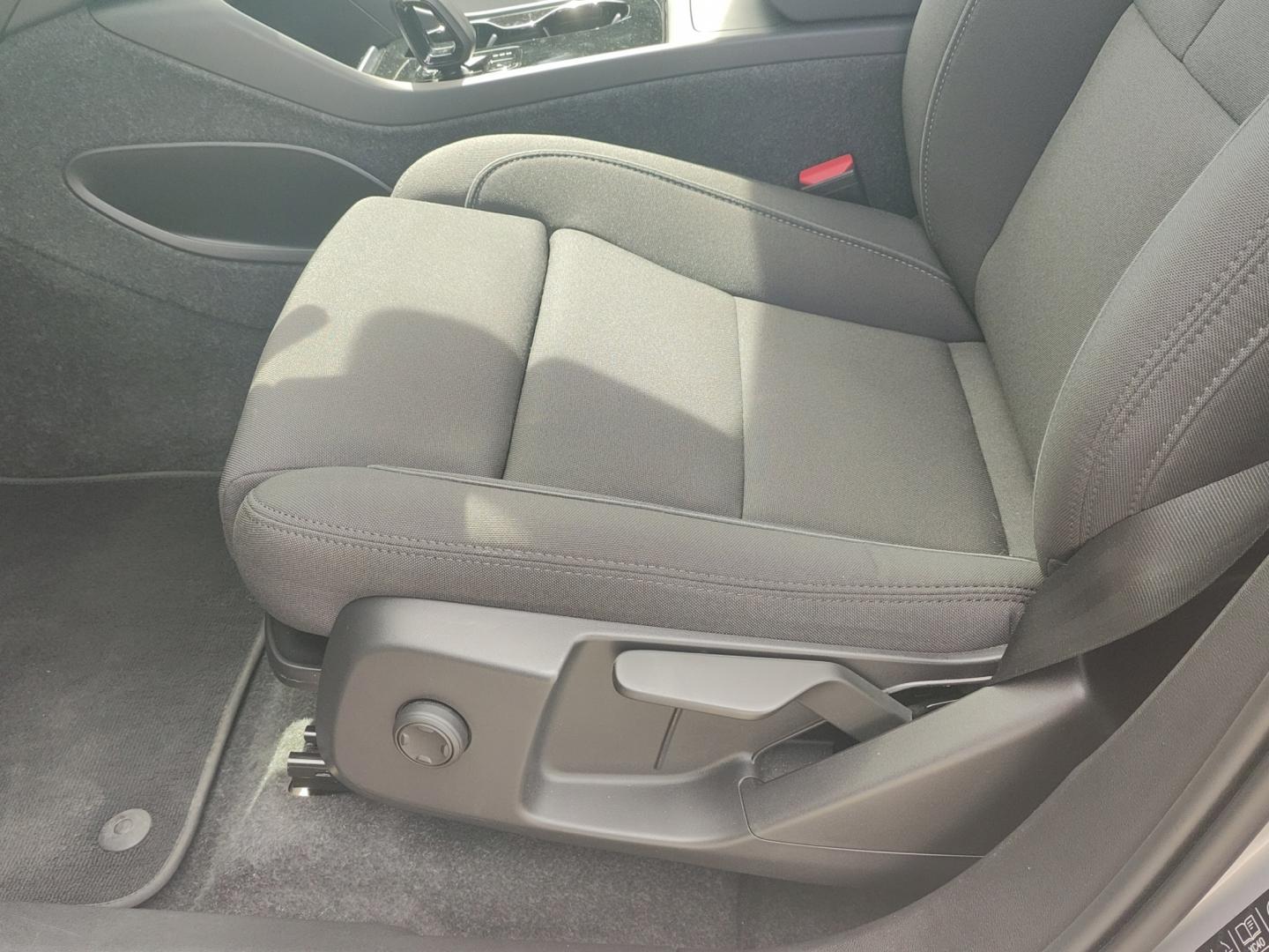 Volvo EX40