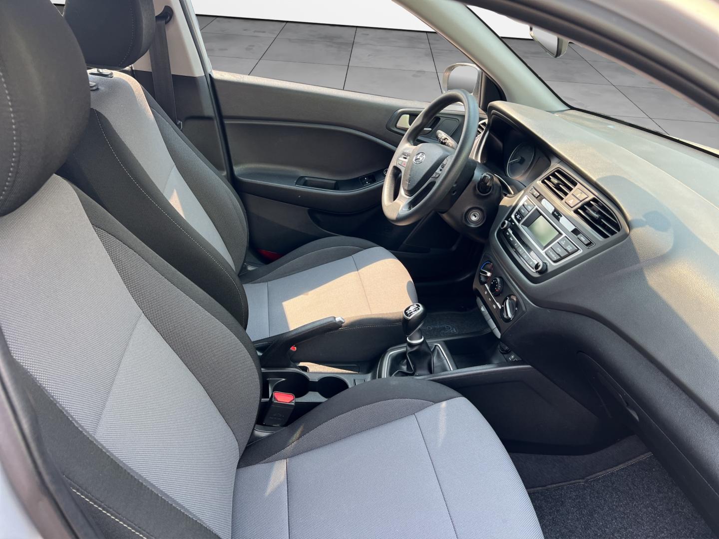 Hyundai i20