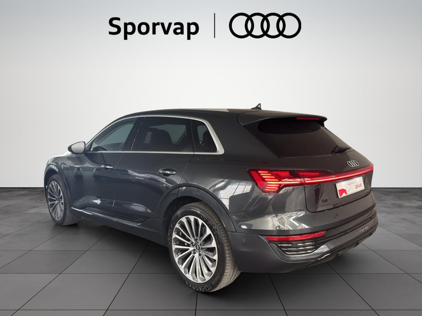 Audi Q8 e-tron